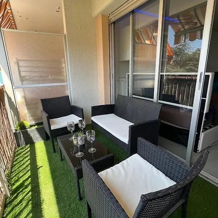 Sea View Apartamento *